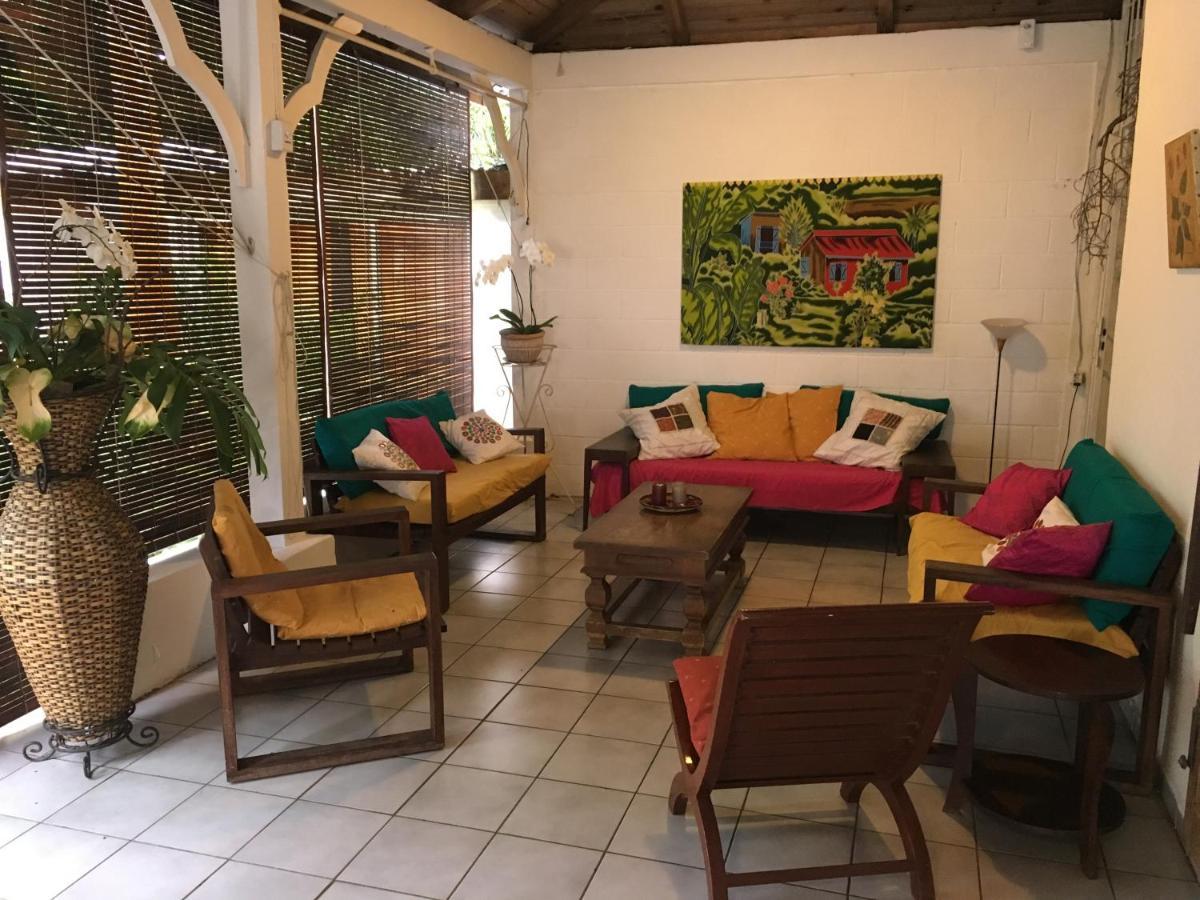 Le Medinilla Bed & Breakfast Bras-Panon Exterior foto